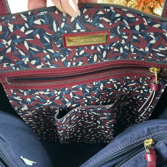 Tory Burch Kerrington Wonderland Burgundy Cream Tote Hand Shoulder Bag - Picture 14 of 17